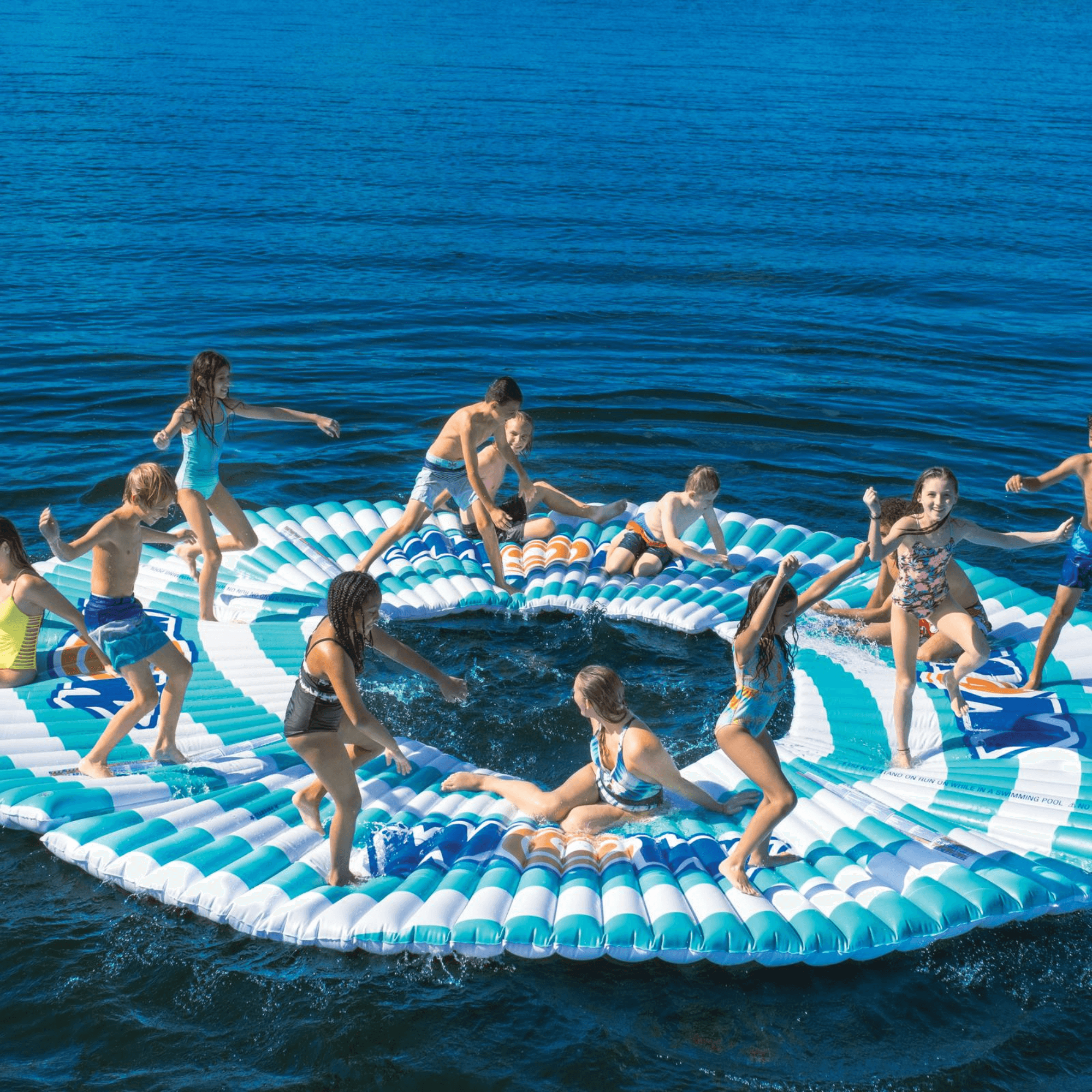 WOW Watersports Round Water Walkway & SUP Dock Island, Holds Up to 16 People Jupiter Gear Home