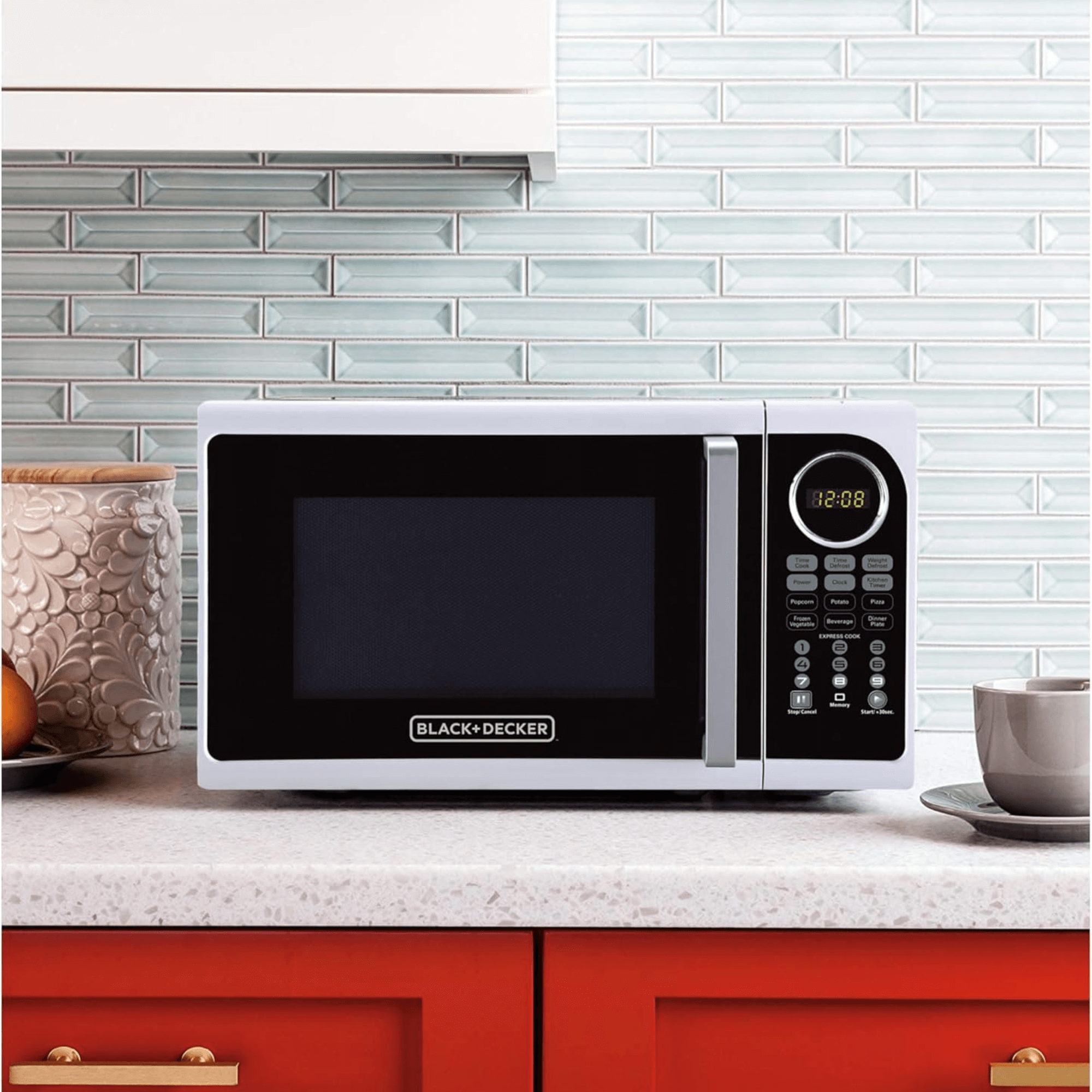 Black & Decker .9cf 900W Countertop Microwave Oven Jupiter Gear Home