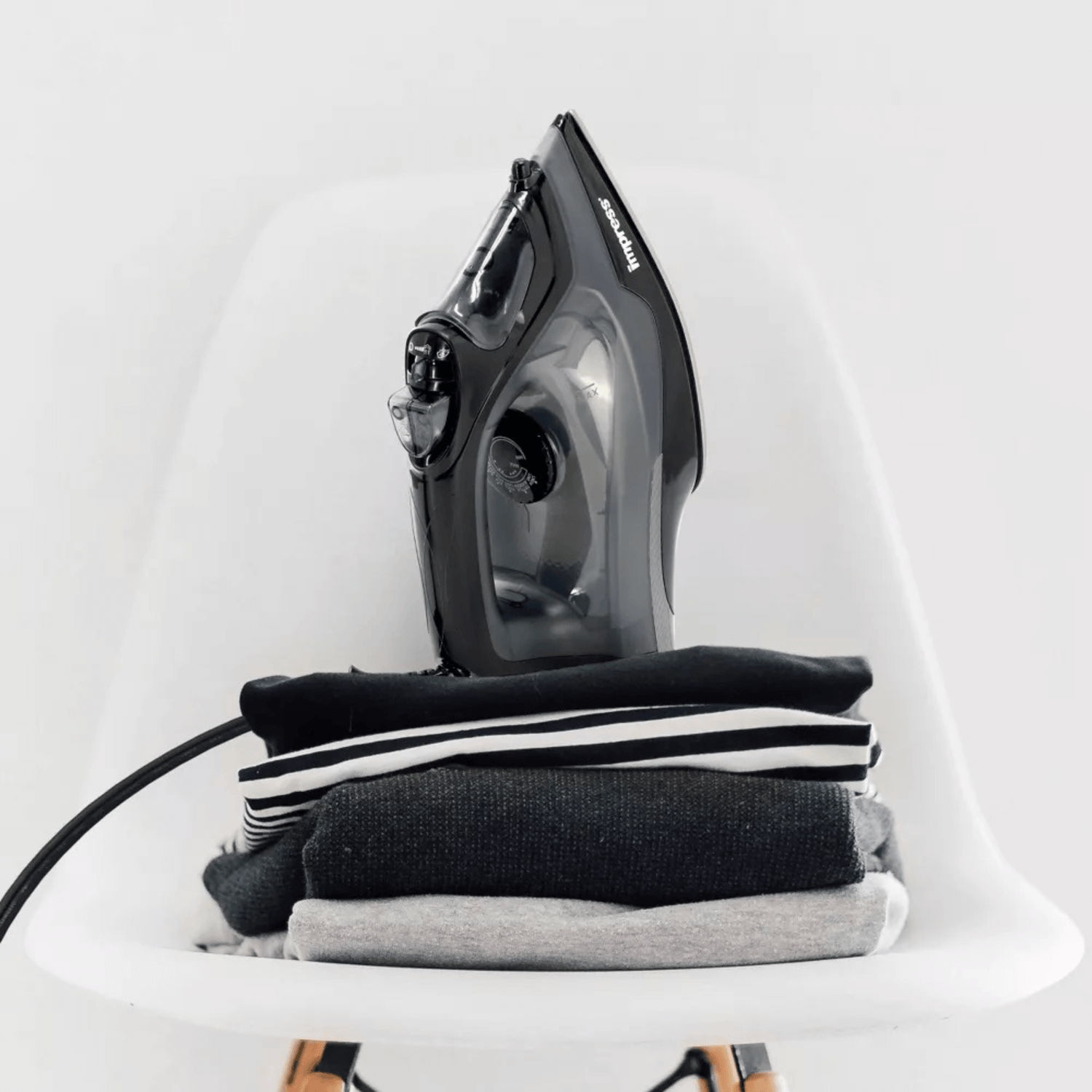Impress Mid-Size Non-Stick Iron with  Spray-Burst and Auto Shut Off Jupiter Gear Home