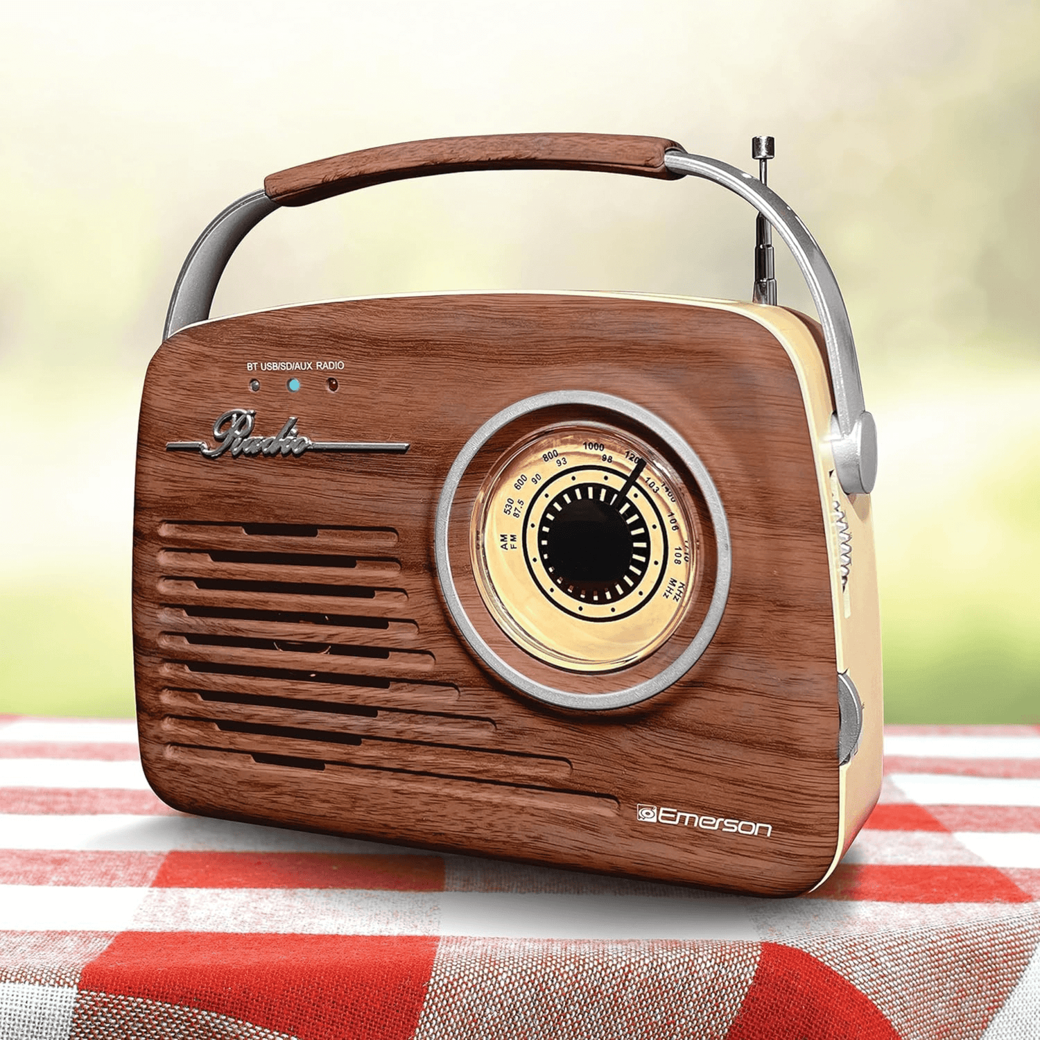 Emerson Portable Retro Radio with Built-In Rechargeable Battery and Memory Set Jupiter Gear Home