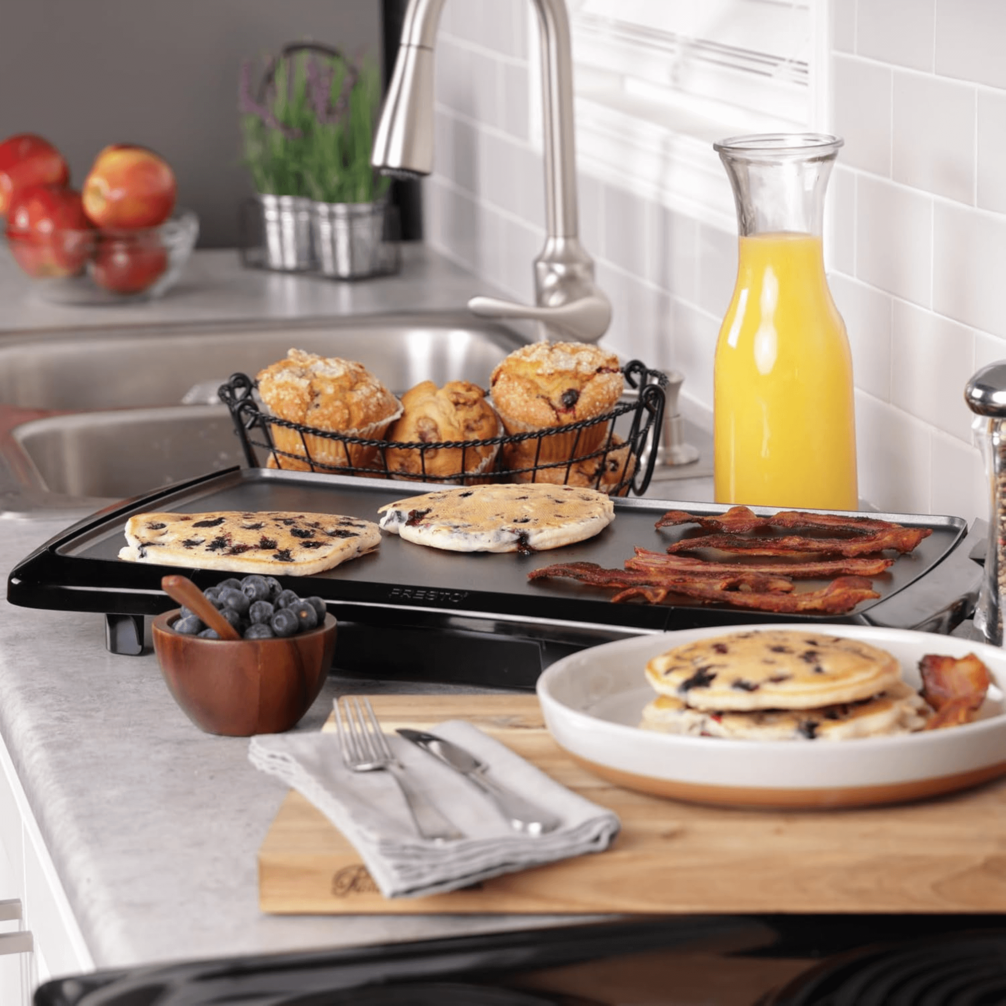 Presto Low Profile Cool-Touch Electric Griddle Jupiter Gear Home