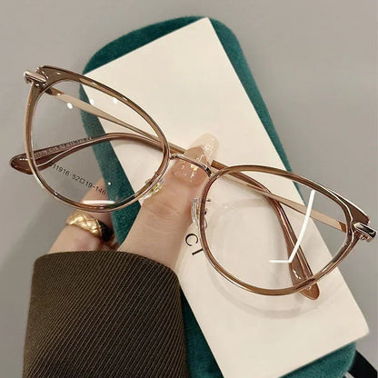 2025 Fashion Cat Eye Photochromic Myopia Glasses for Women Outdoor Color Changing UV Protection Sunglasses Near Sight Eyeglasses Taj Home Store